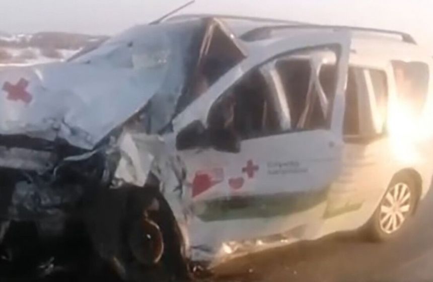 Сотрудники ГИБДД выясняют обстоятельства аварии, произошедшей в Кудымкарском муниципальном округе